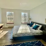 Modern Poconos Home, Game Room, Pool, Waterparks