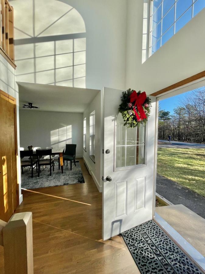 Modern Poconos Home, Game Room, Pool, Waterparks